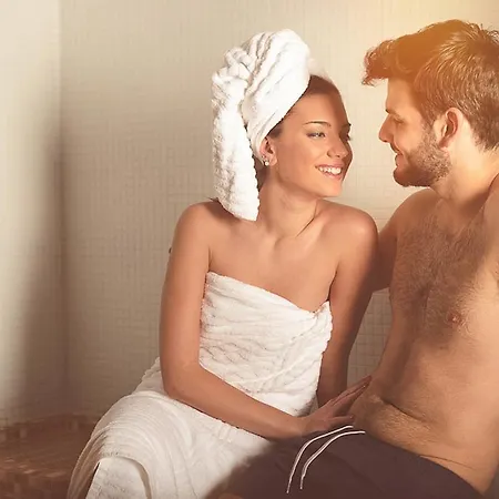 Susanna Degli Ulivi - & Hotel Colonnella