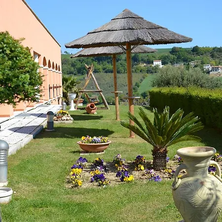 Susanna Degli Ulivi - Resort&spa Hotel Colonnella