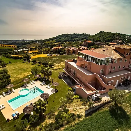 Susanna Degli Ulivi - Resort&spa 3* Colonnella