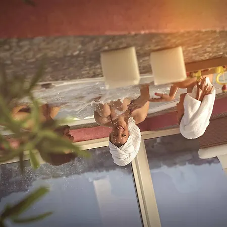 Susanna Degli Ulivi - & 3*