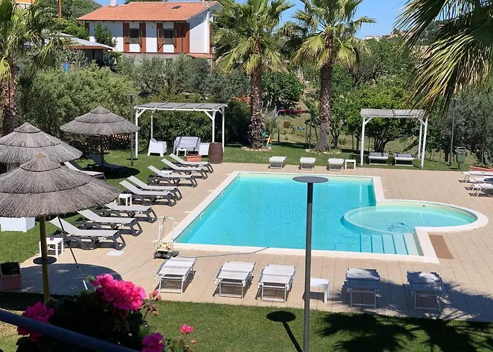 Susanna Degli Ulivi - & فندق كولونيلا