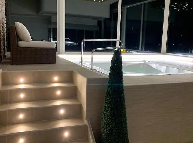 Susanna Degli Ulivi - & فندق