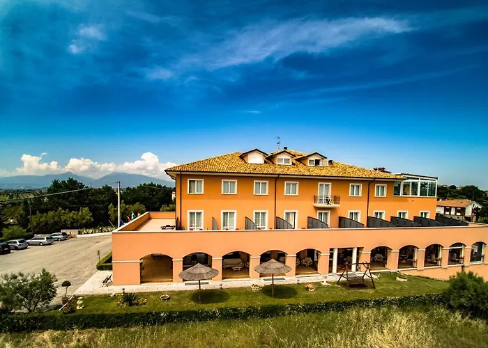 Susanna Degli Ulivi - & 3*